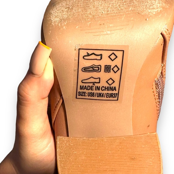 Qupid Signal Heeled Ankle Boots - Picture 9 of 9